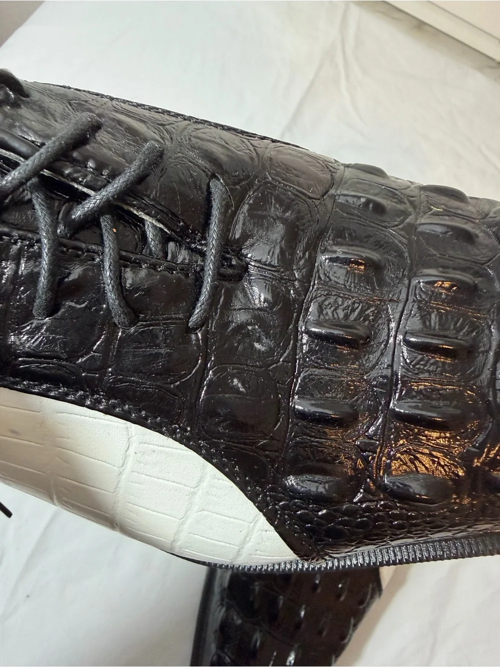 Men's Black and White Croc-Embossed Lace-Up Dress Oxfords